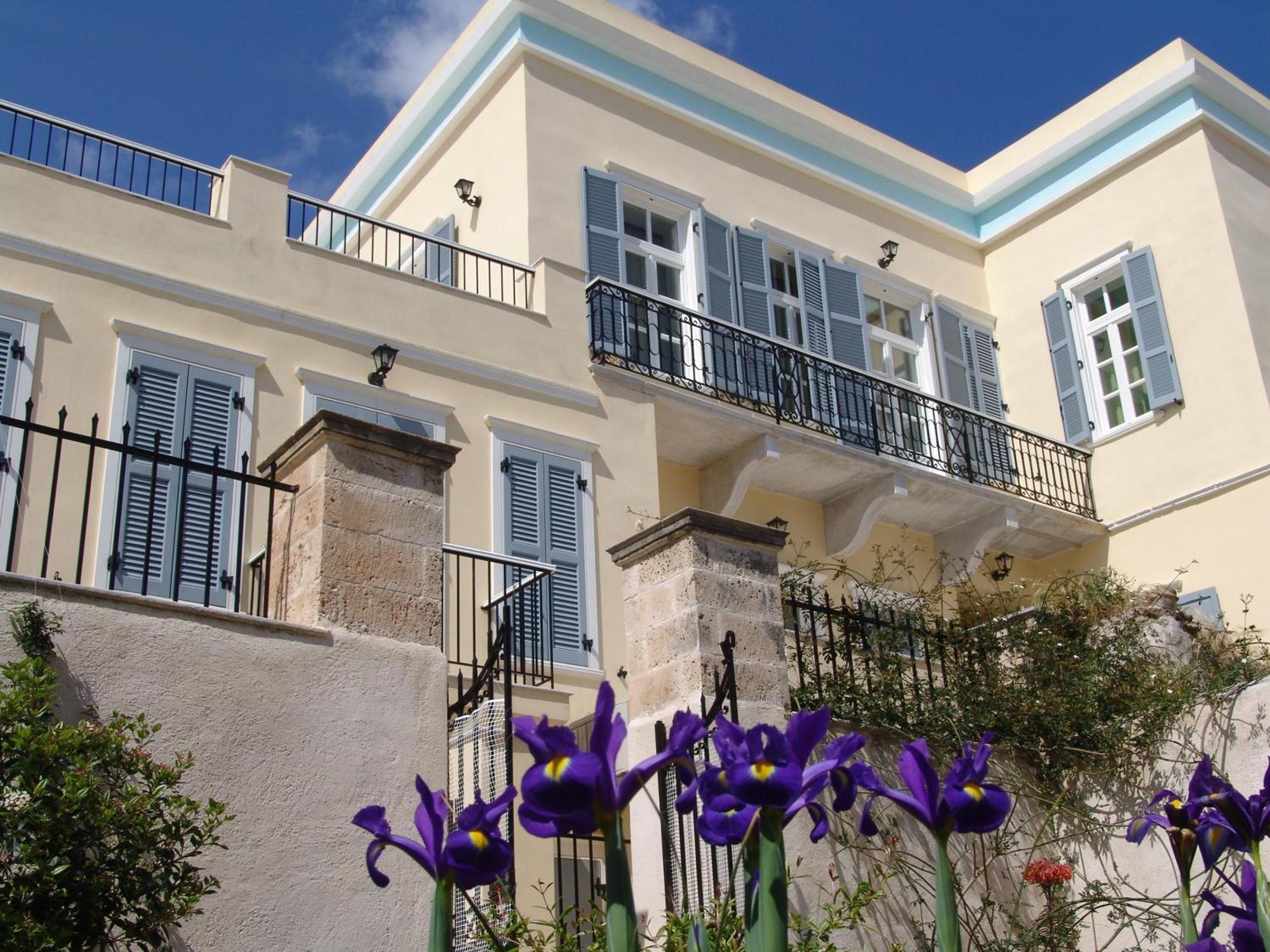 Antouanetta Apartments Ermoupoli Exterior foto