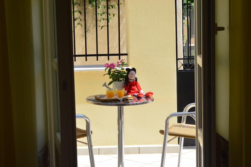 Antouanetta Apartments Ermoupoli Cameră foto